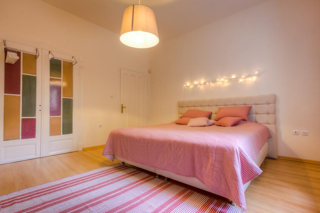 Guest House Maison 21 플로브디프 외부 사진